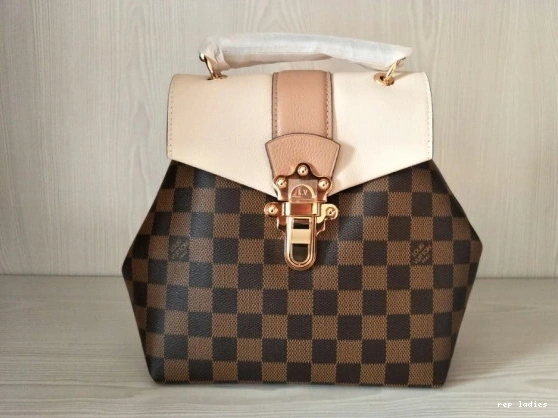 Cheap Clapton Backpack Louis Vuitton 0811